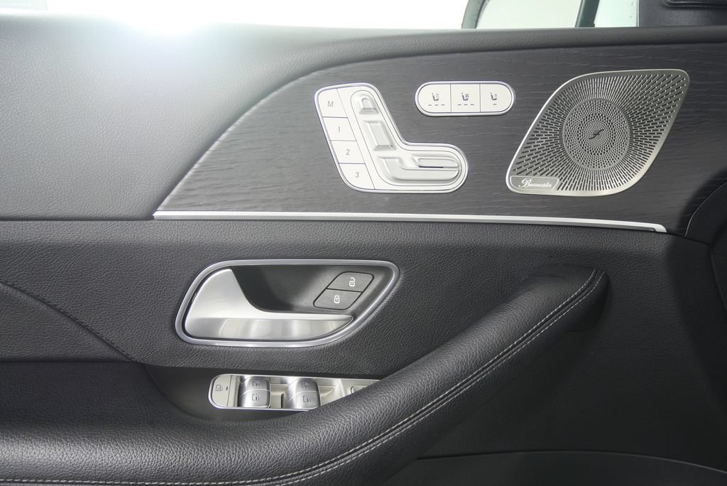 Used 2024 Mercedes-Benz GLS 450 4MATIC image 8