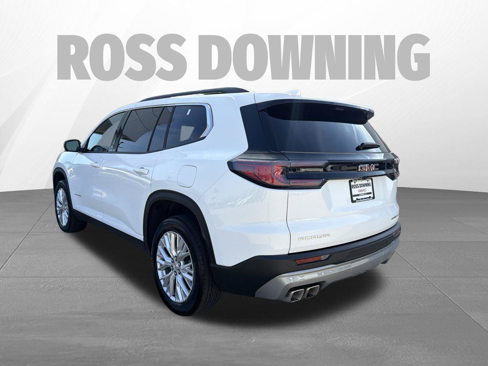 Used 2026 GMC Acadia Elevation w/ Elevation Premium Package FWD image 6