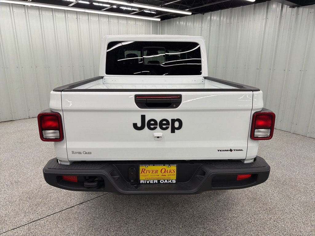 New 2026 Jeep Gladiator Sport AWD/4WD image 5