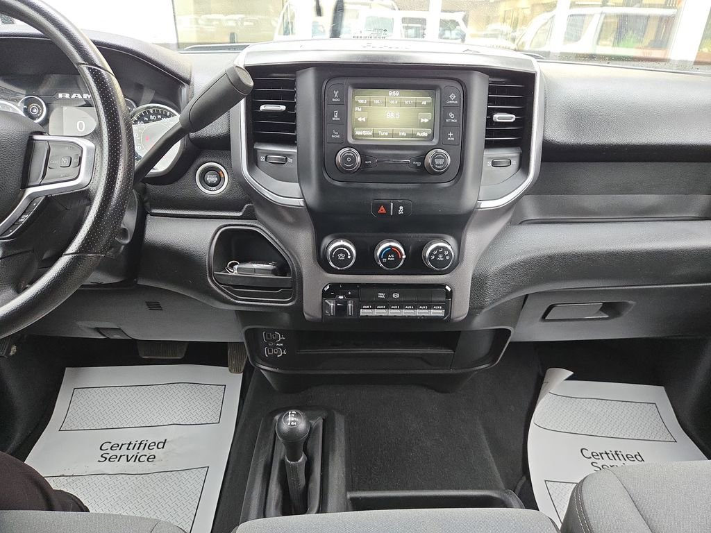Used 2024 RAM 3500 SLT w/ Quick Order Package 2YG SLT image 22