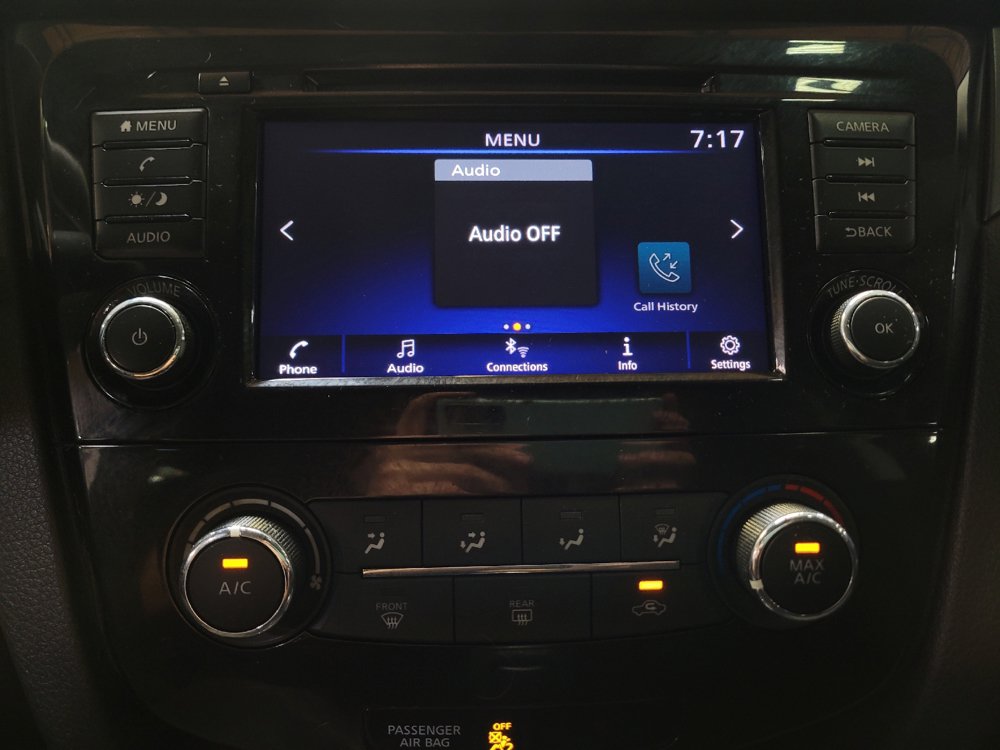 Used 2022 Nissan Rogue Sport S FWD image 25