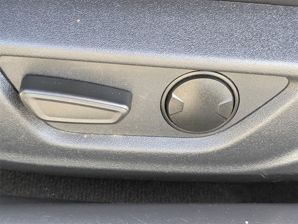 Used 2024 Ford Mustang Premium image 19