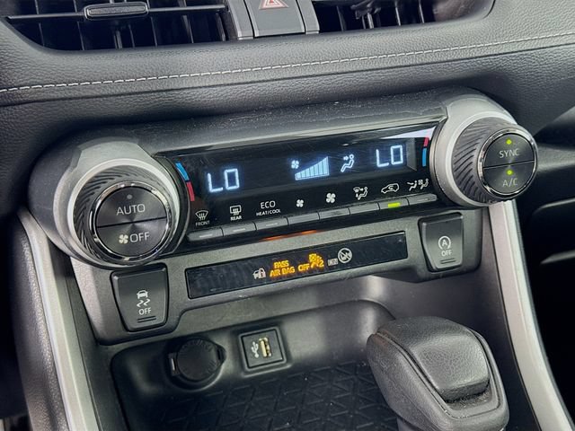 Used 2024 Toyota RAV4 XLE w/ Convenience Package FWD image 18