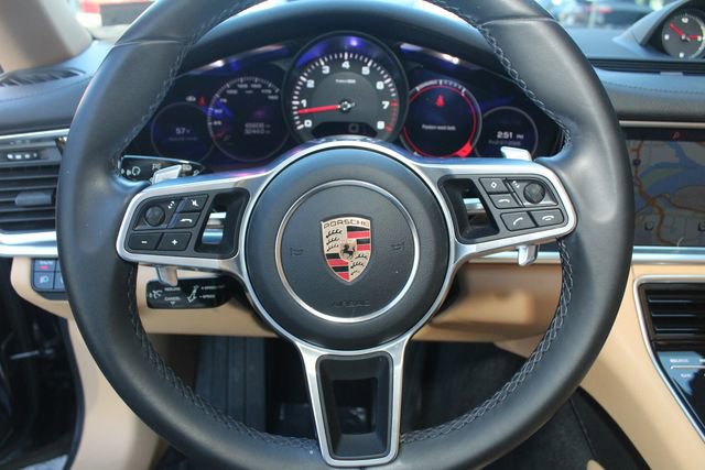 Used 2019 Porsche Panamera 4 image 18