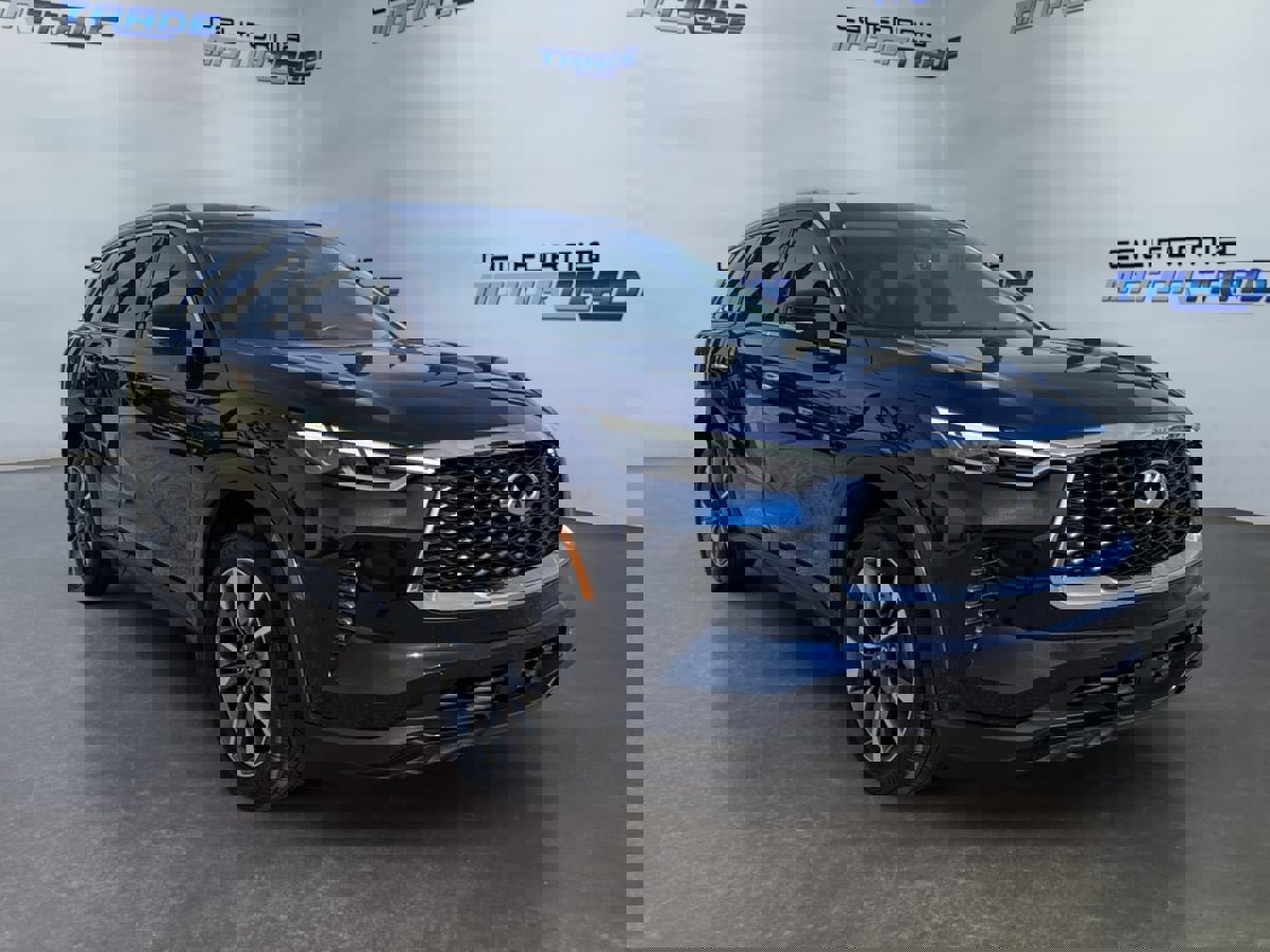 Used 2023 INFINITI QX60 Luxe image 3