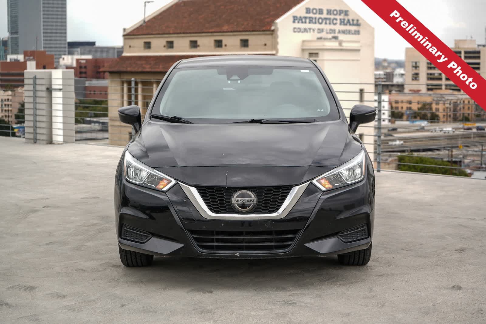 Used 2021 Nissan Versa SV FWD image 2