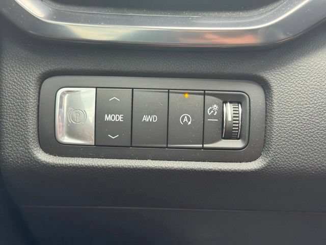 Certified 2026 GMC Acadia AT4 w/ LPO, Floor Liner Package AWD/4WD image 38