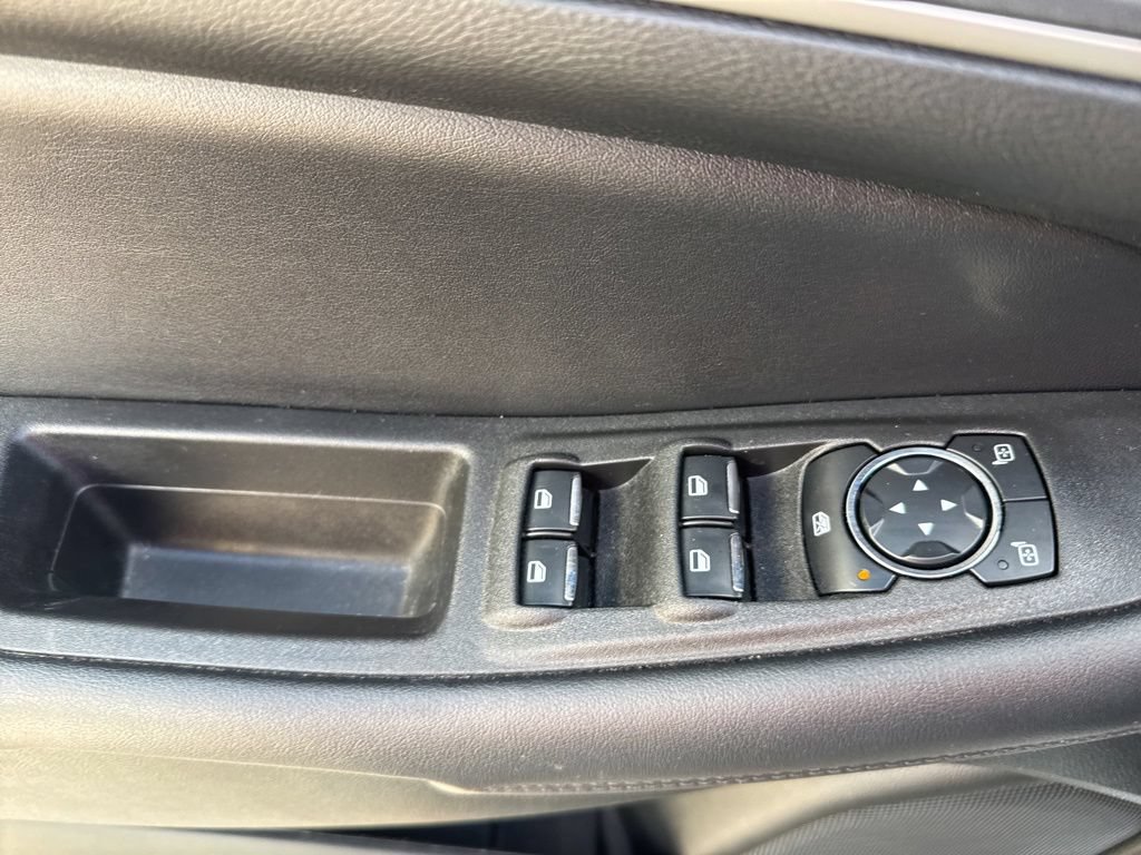 Used 2024 Ford Edge SEL AWD/4WD image 9