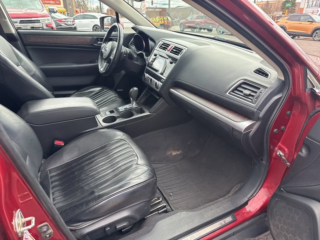 Used 2017 Subaru Outback 2.5i Limited AWD/4WD image 32