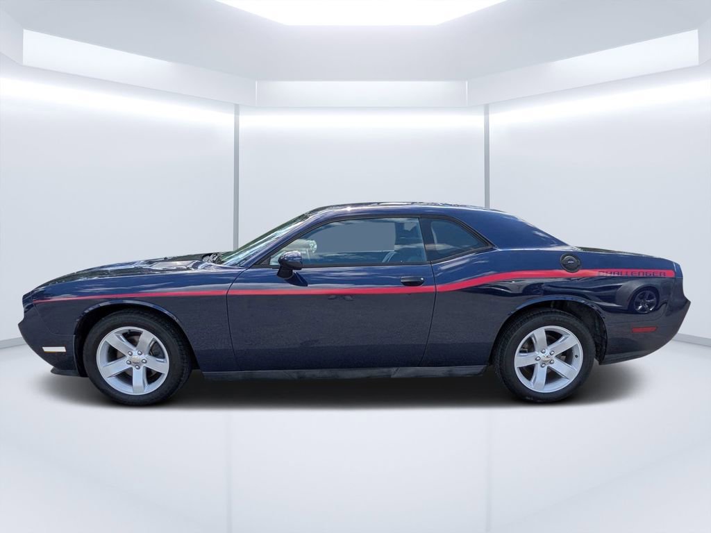 Used 2014 Dodge Challenger SXT RWD image 6