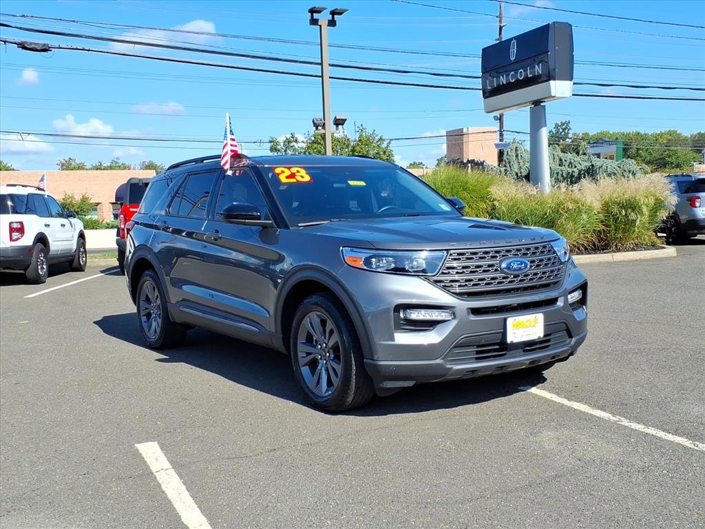 Certified 2023 Ford Explorer XLT w/ Equipment Group 202A