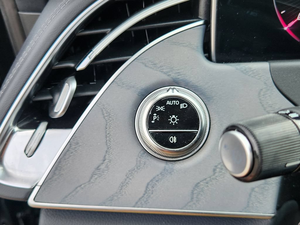Certified 2025 Mercedes-Benz E 53 AMG e 4MATIC Sedan image 20