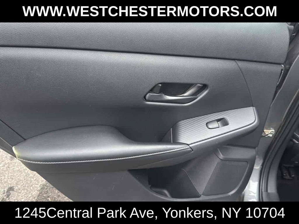 Used 2024 Nissan Sentra SV FWD image 26