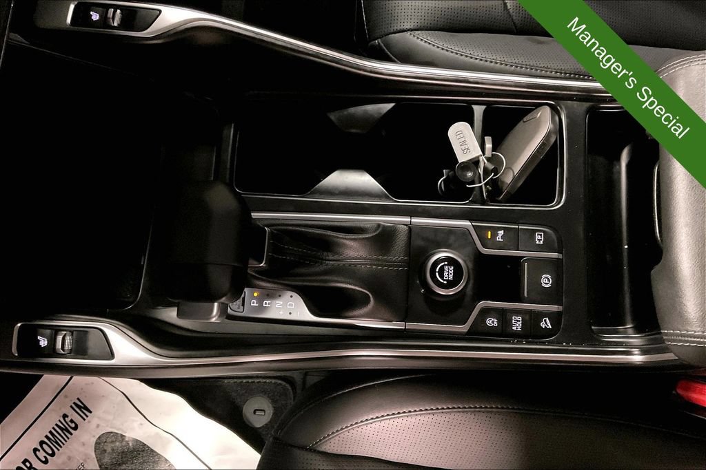 Used 2025 Kia Sorento S w/ Panoramic Sunroof Package FWD image 17
