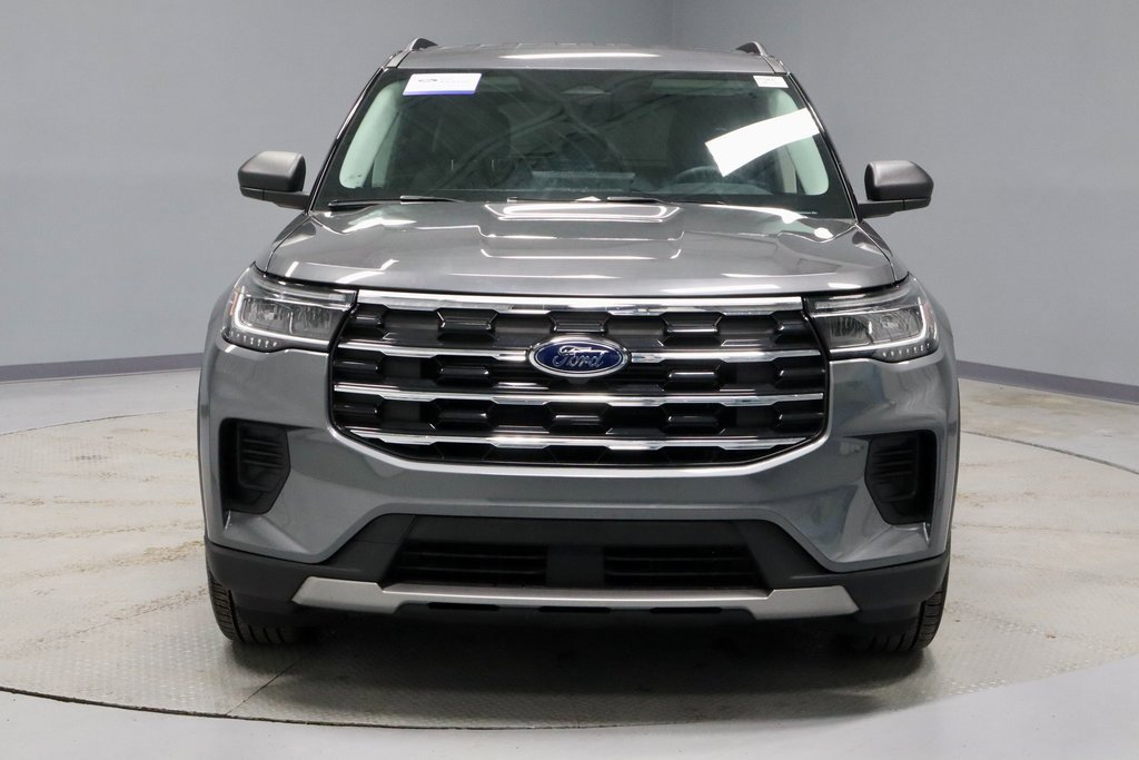 Certified 2025 Ford Explorer Active image 6