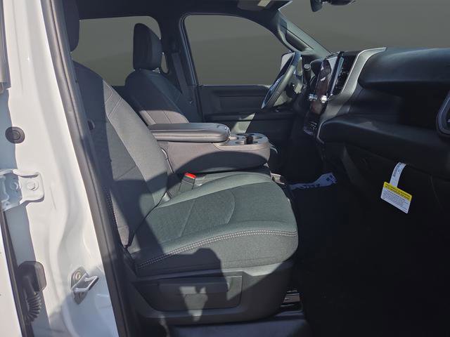 New 2026 RAM 3500 Tradesman AWD/4WD image 32