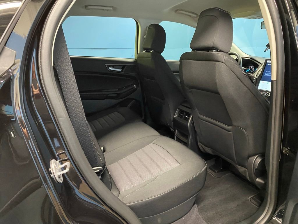 Used 2024 Ford Edge SE image 23