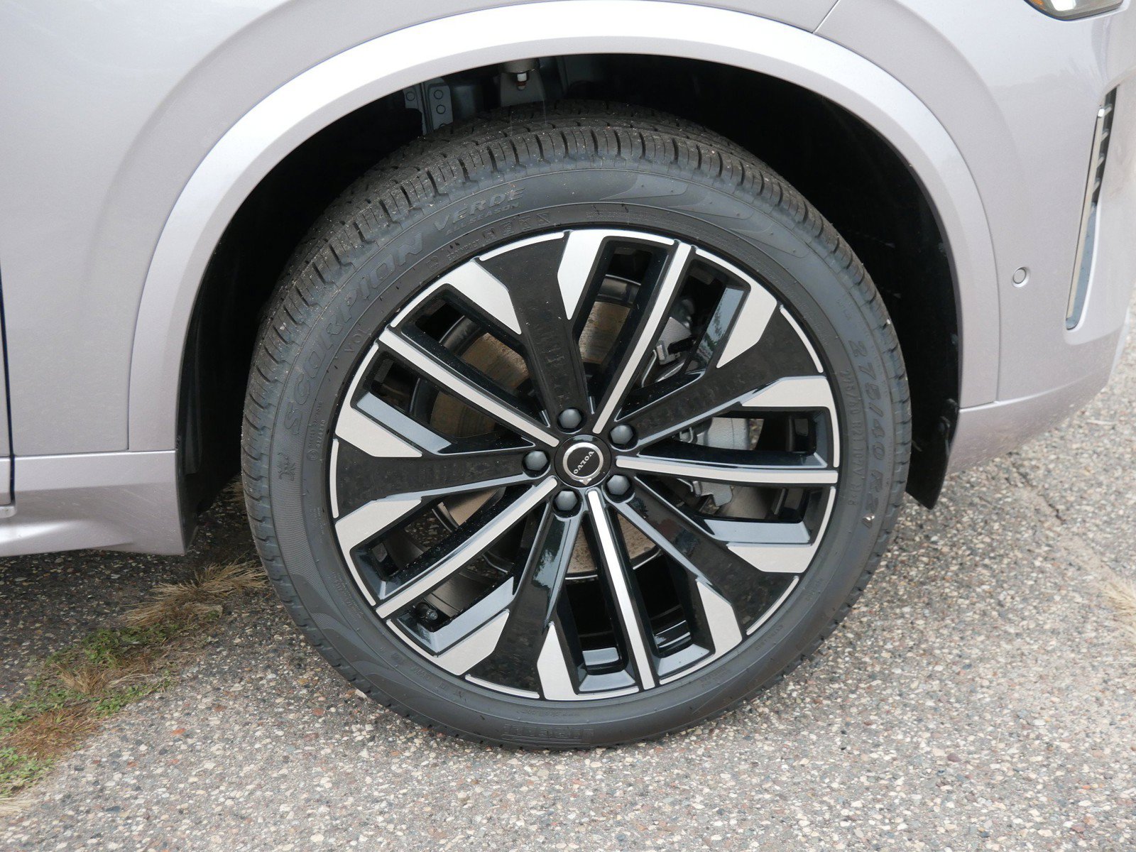 New 2027 Volvo XC90 B6 Ultra AWD/4WD image 4