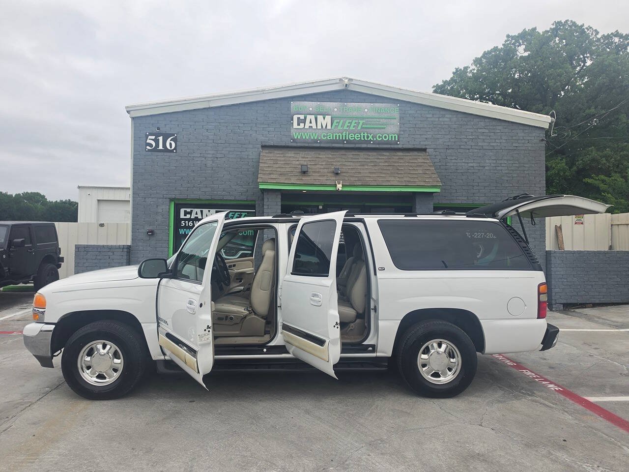 Used 2003 GMC Yukon XL SLT w/ 1SD Preferred Equipment Group RWD image 35