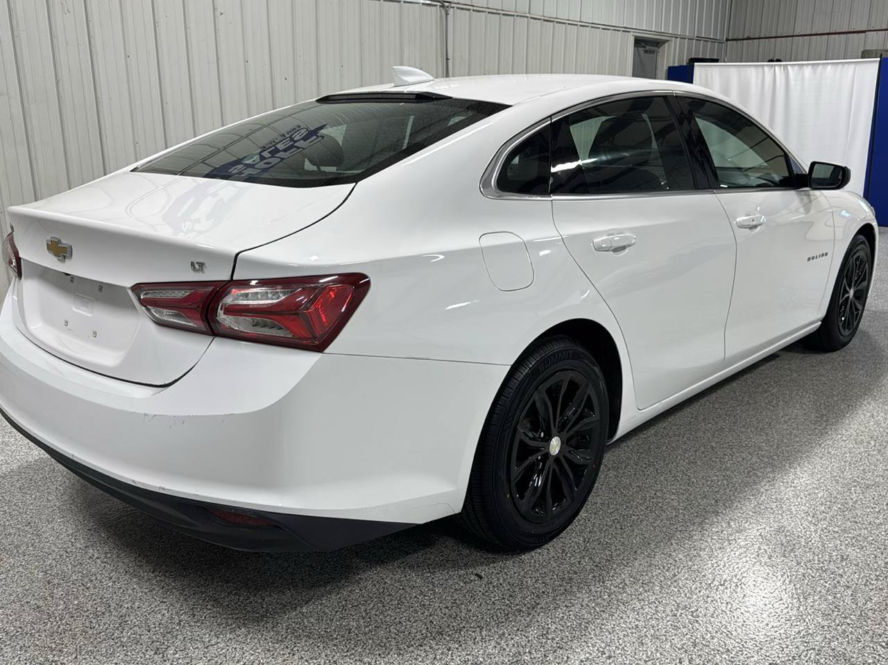 Used 2020 Chevrolet Malibu LT FWD image 7