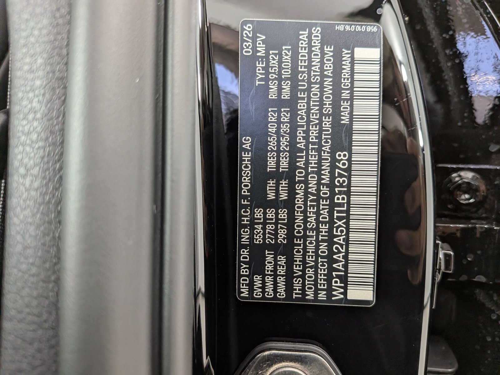 New 2026 Porsche Macan AWD/4WD image 29