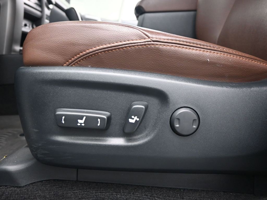 Used 2023 Toyota 4Runner Limited image 10