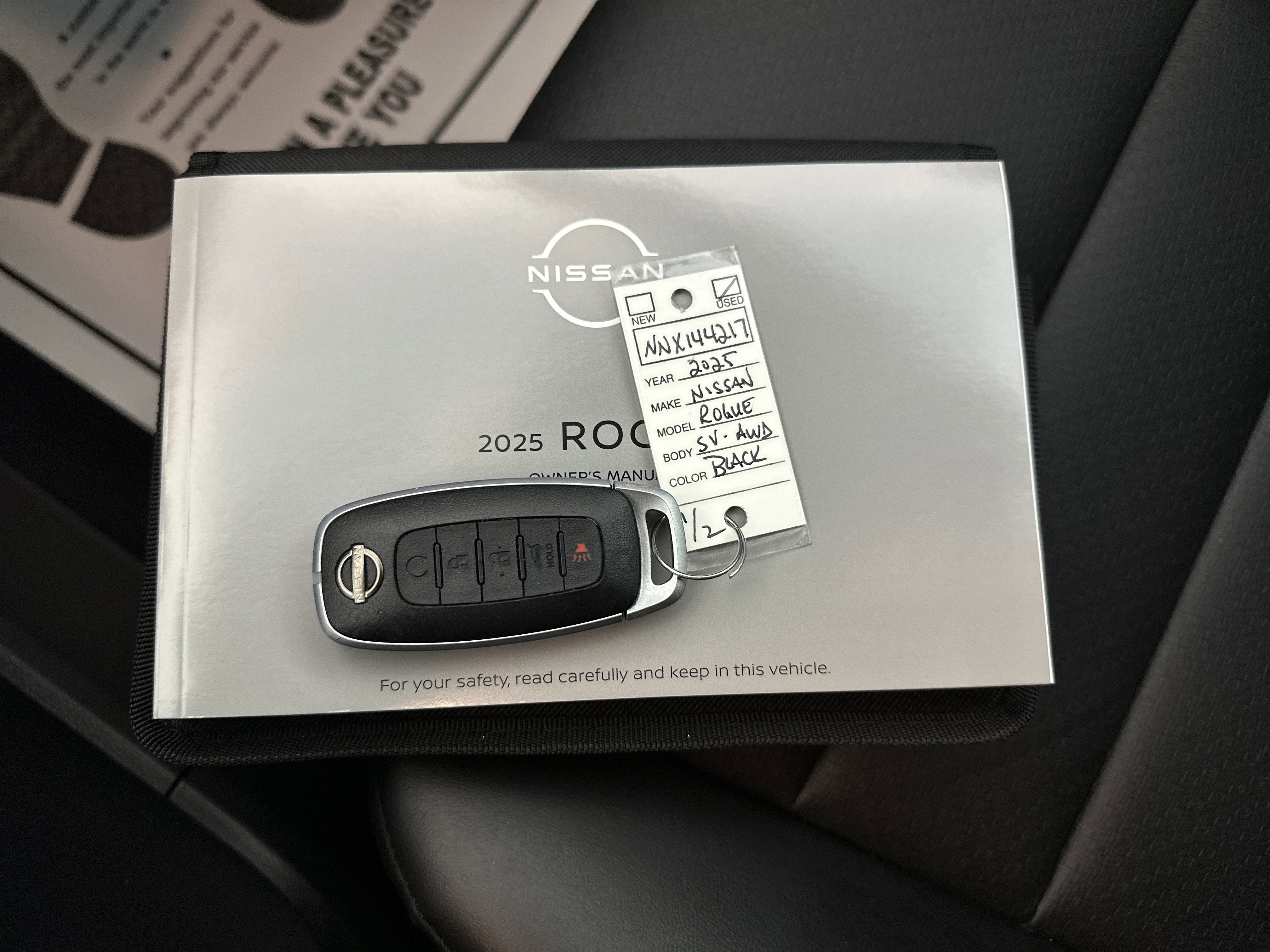 Certified 2025 Nissan Rogue SV w/ SV Premium Package image 33