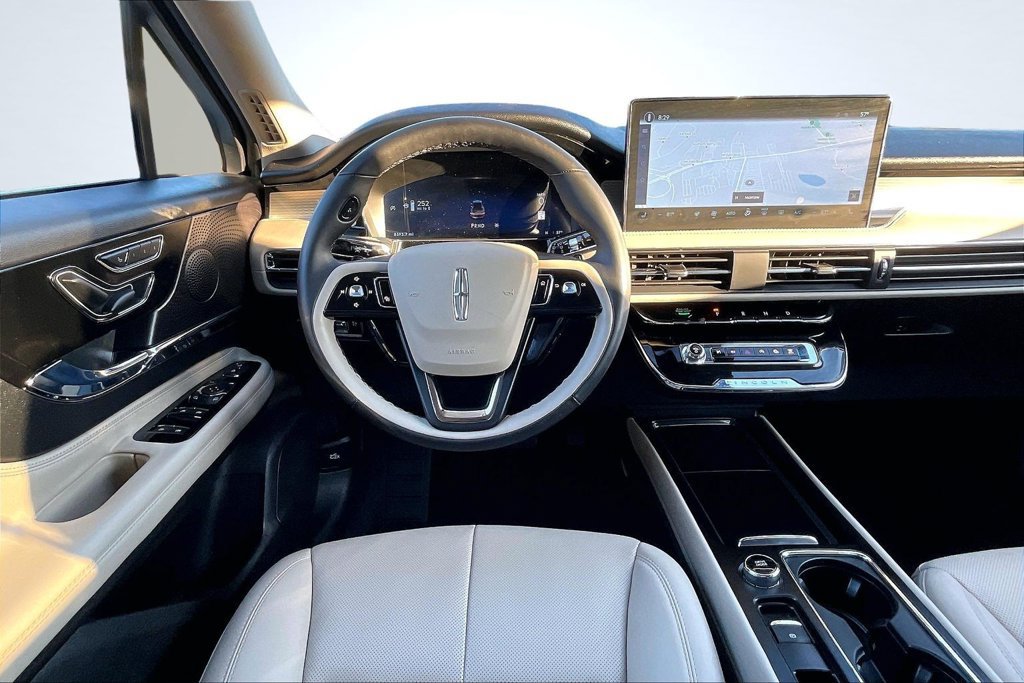 Certified 2026 Lincoln Corsair Premiere FWD image 10