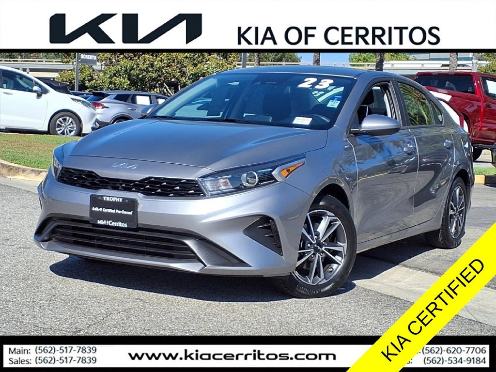Certified 2023 Kia Forte LXS FWD image 1