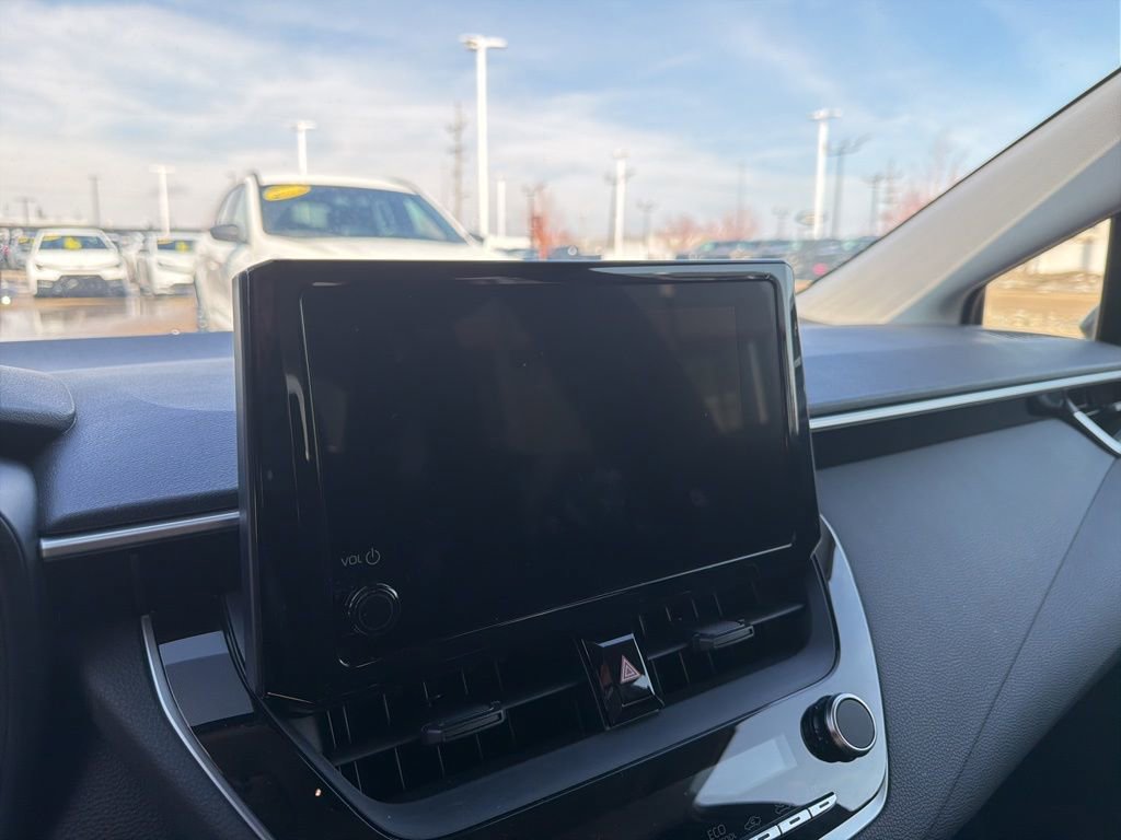 Used 2024 Toyota Corolla LE image 12