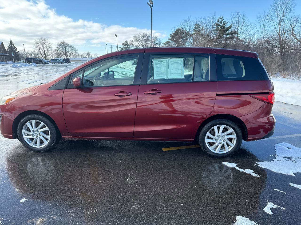 Used 2012 MAZDA MAZDA5 Sport image 8