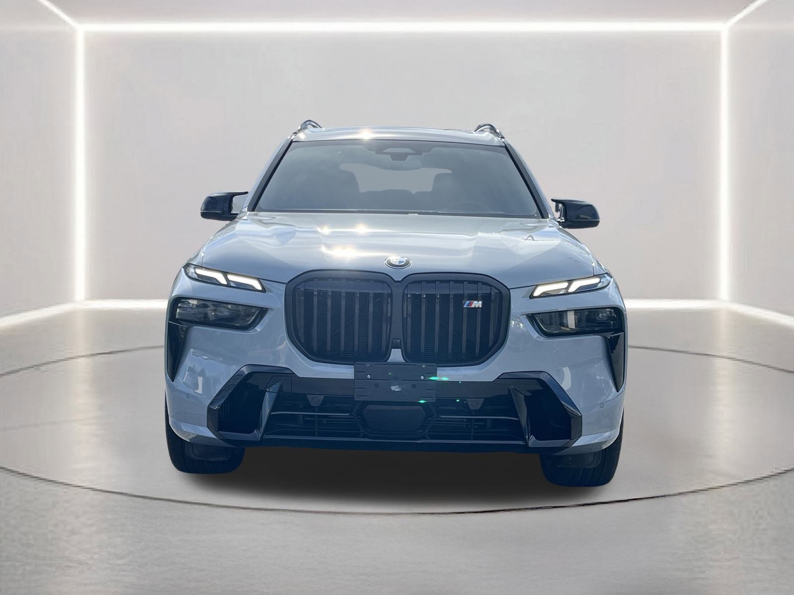 Used 2026 BMW X7 M60i image 34