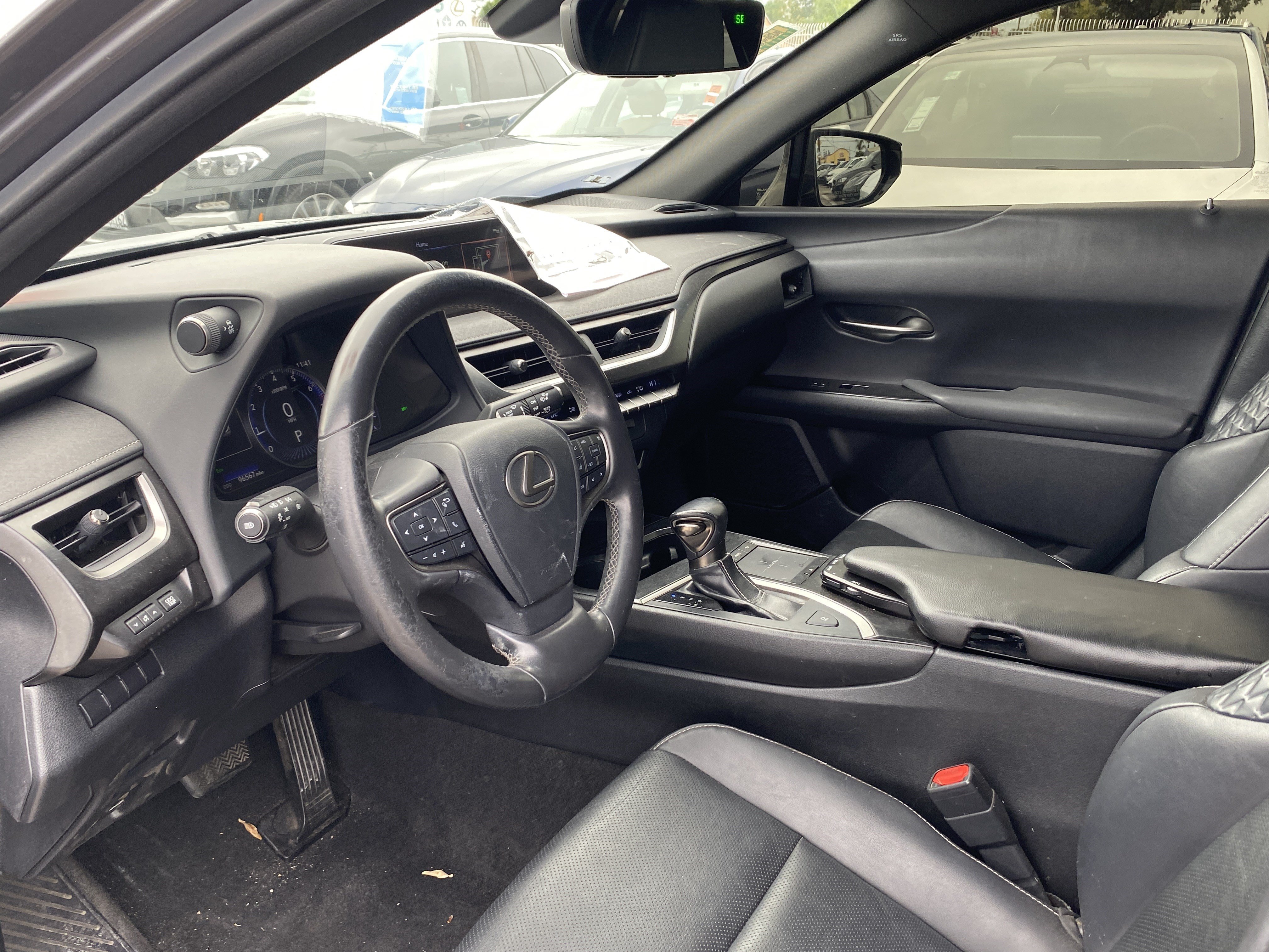 Used 2019 Lexus UX 200 w/ Premium Package FWD image 10