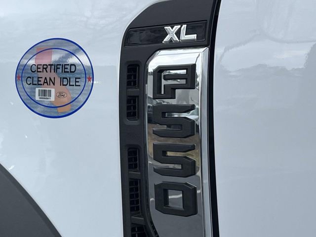 New 2026 Ford F550 4x4 Regular Cab Super Duty image 7