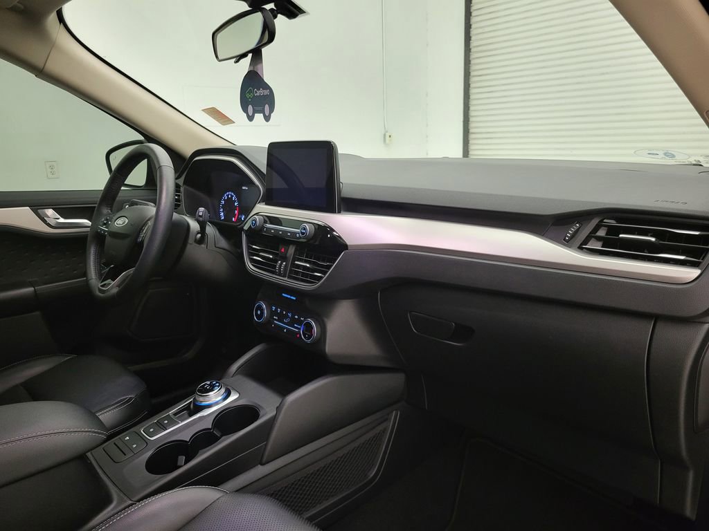 Used 2020 Ford Escape SEL image 39