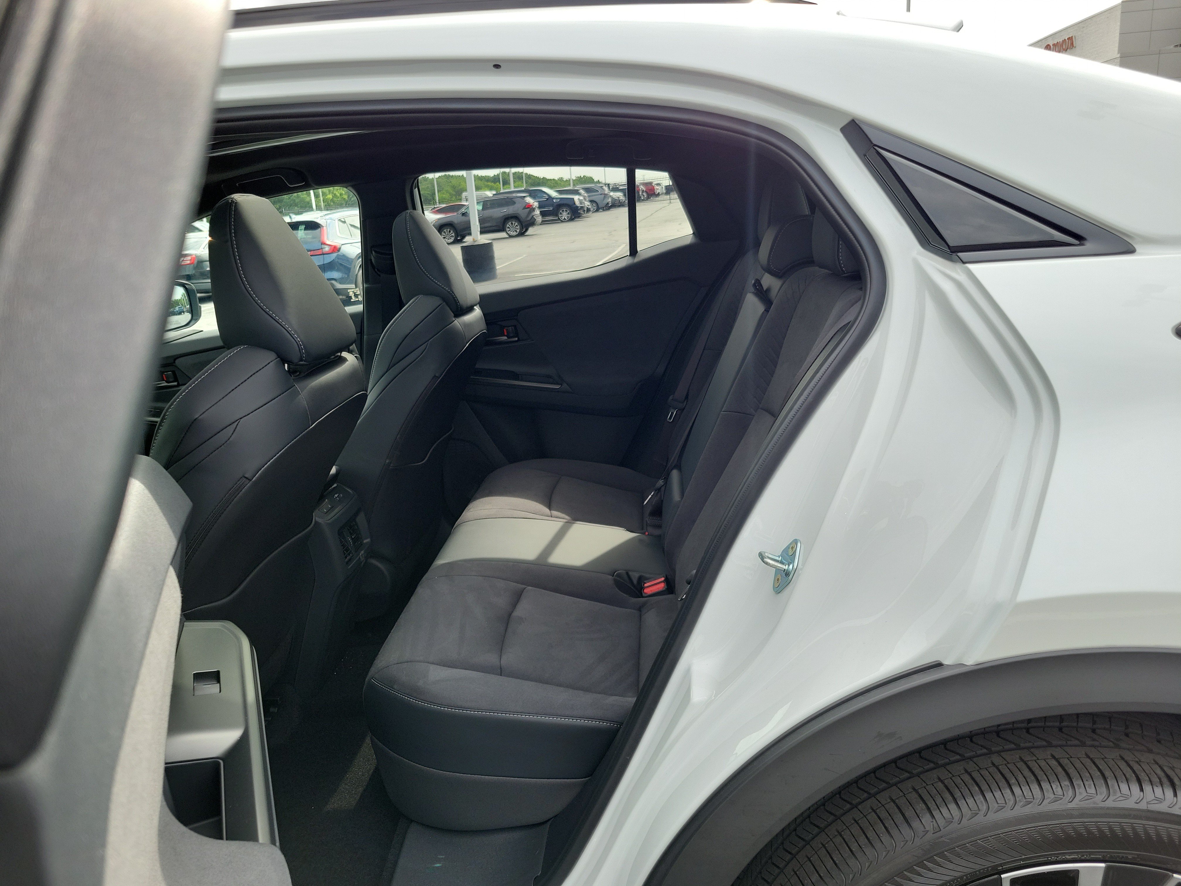 New 2026 Toyota C-HR AWD/4WD image 11