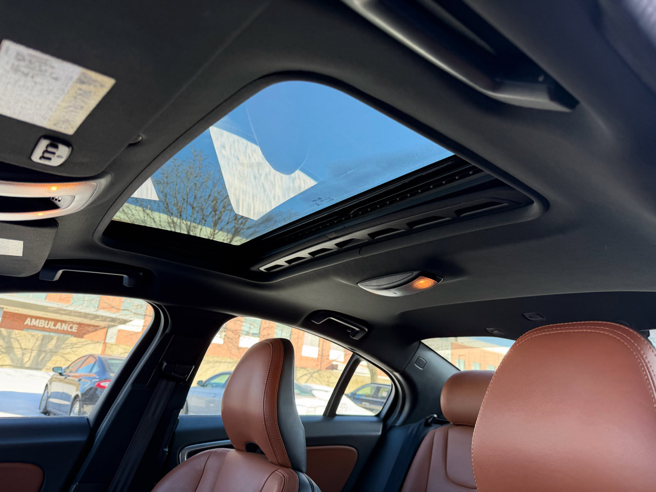 Used 2016 Volvo S60 T5 Premier image 13