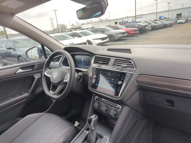 Used 2024 Volkswagen Tiguan Wolfsburg Edition image 22