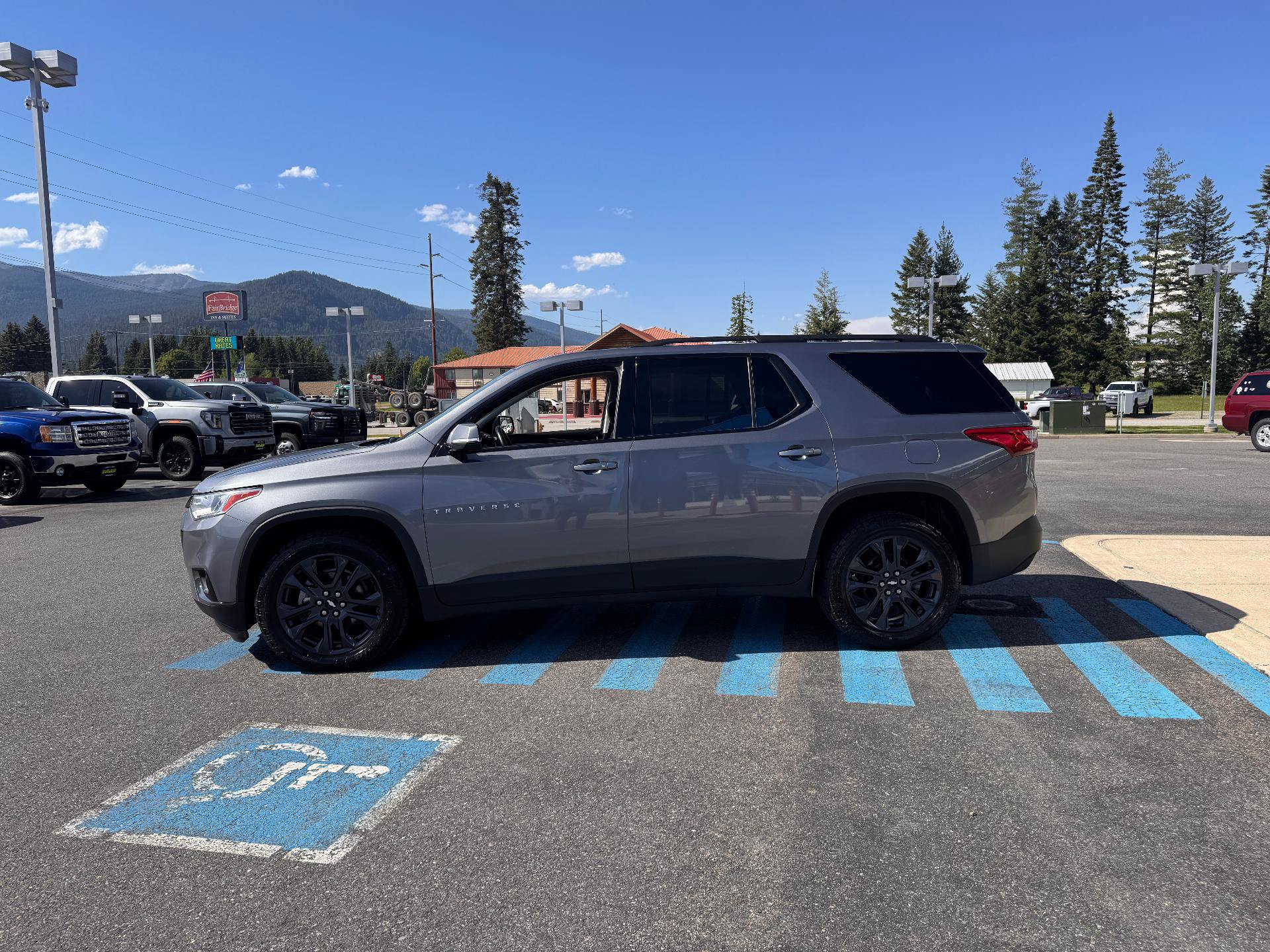 Used 2020 Chevrolet Traverse RS AWD/4WD image 4