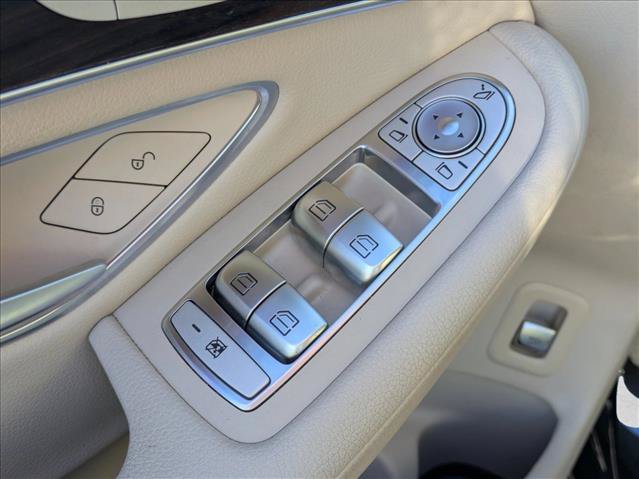Used 2021 Mercedes-Benz GLC 300 image 9