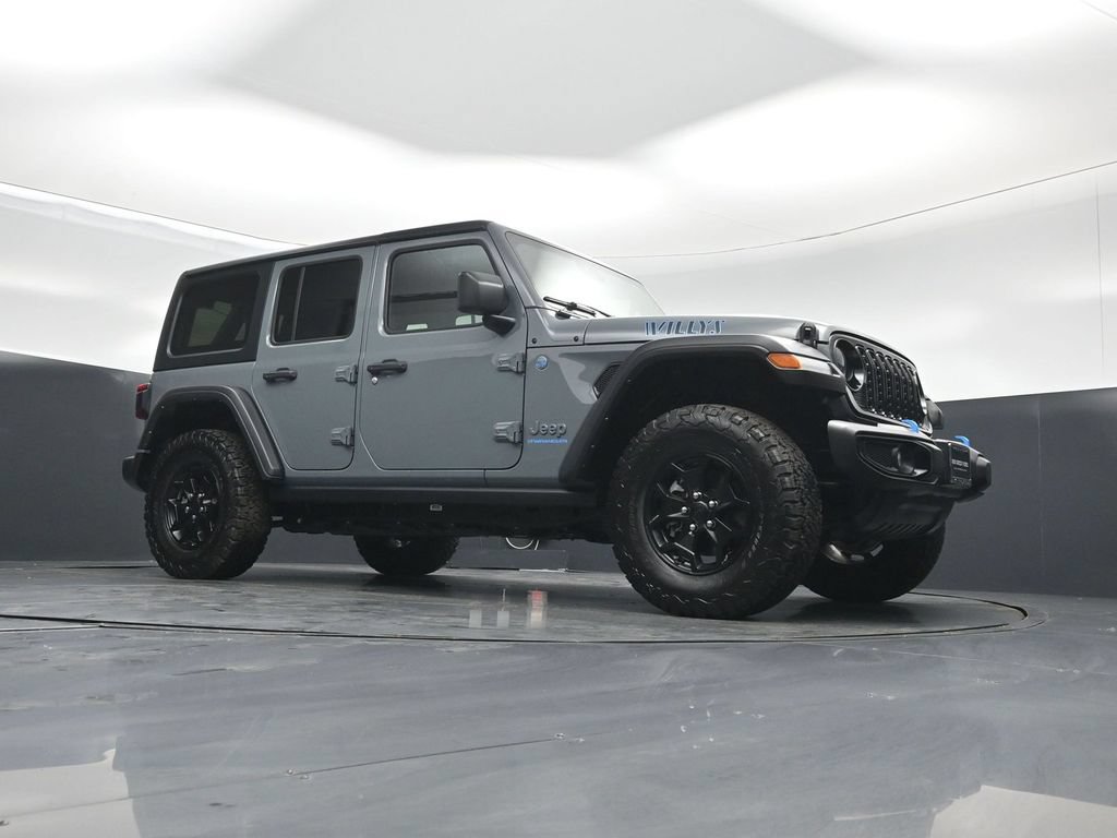 Used 2024 Jeep Wrangler Unlimited AWD/4WD image 4