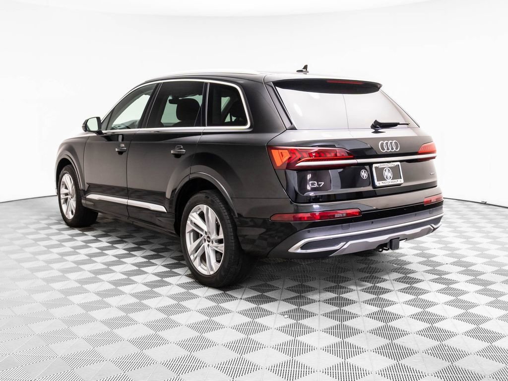 Used 2023 Audi Q7 3.0T Premium image 3