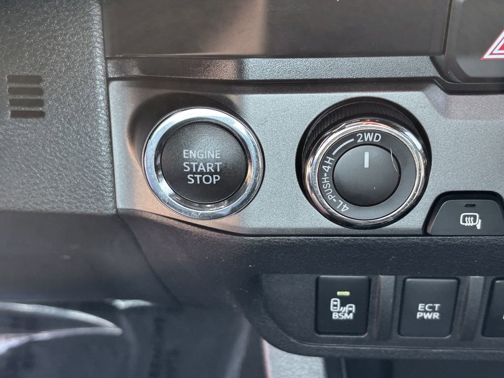 Certified 2020 Toyota Tacoma TRD Sport w/ Technology Package AWD/4WD image 29