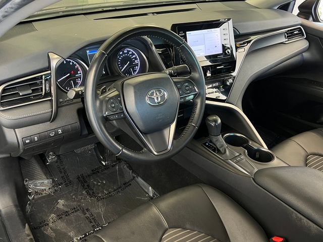 Used 2022 Toyota Camry SE FWD image 19