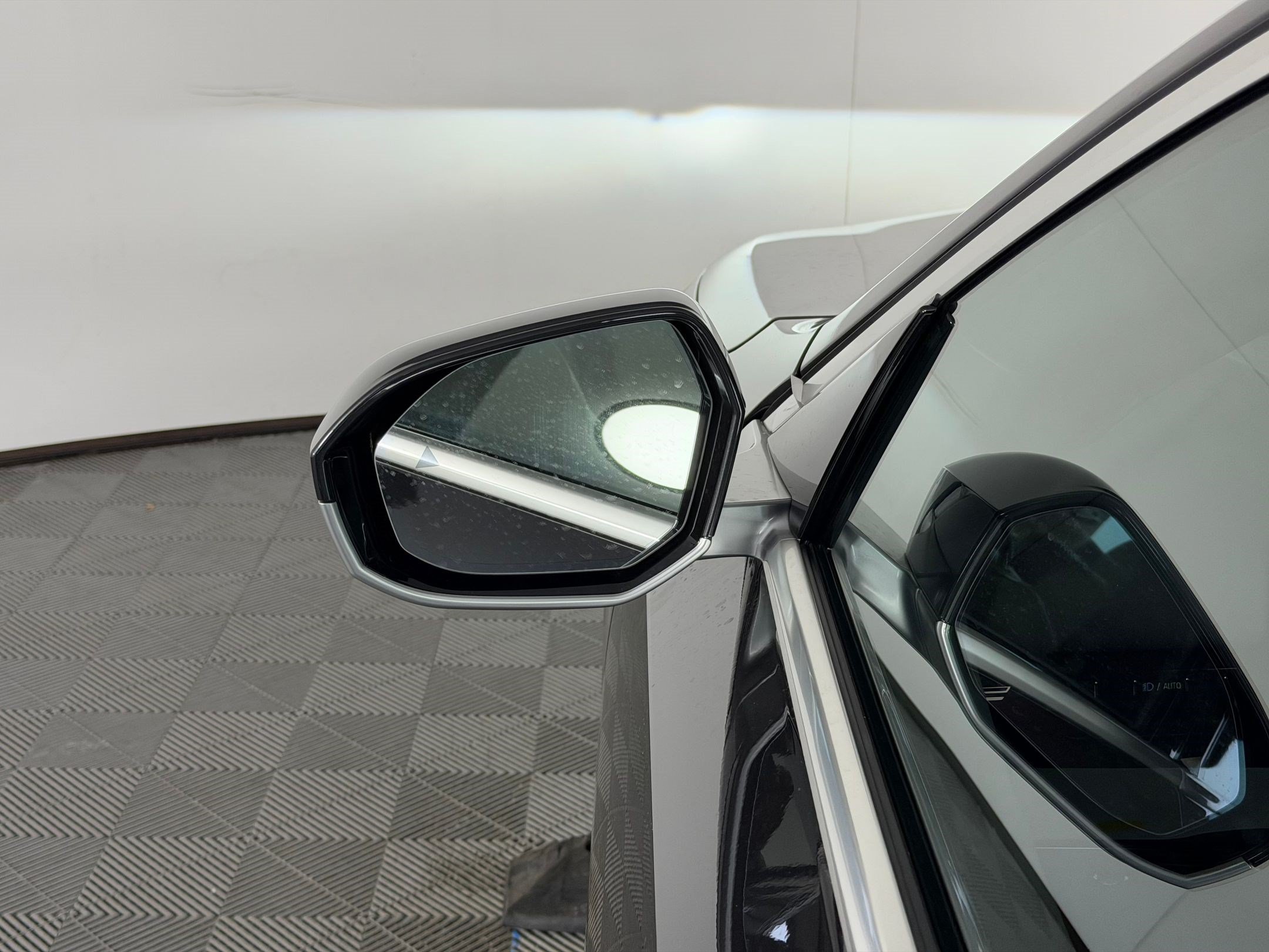 Used 2026 BMW 530i w/ Convenience Package RWD image 19