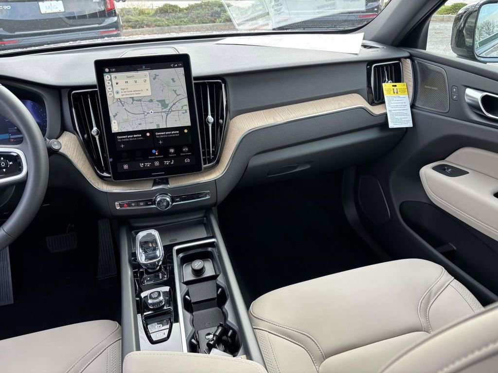 New 2026 Volvo XC60 B5 Plus w/ Protection Package Premier image 30