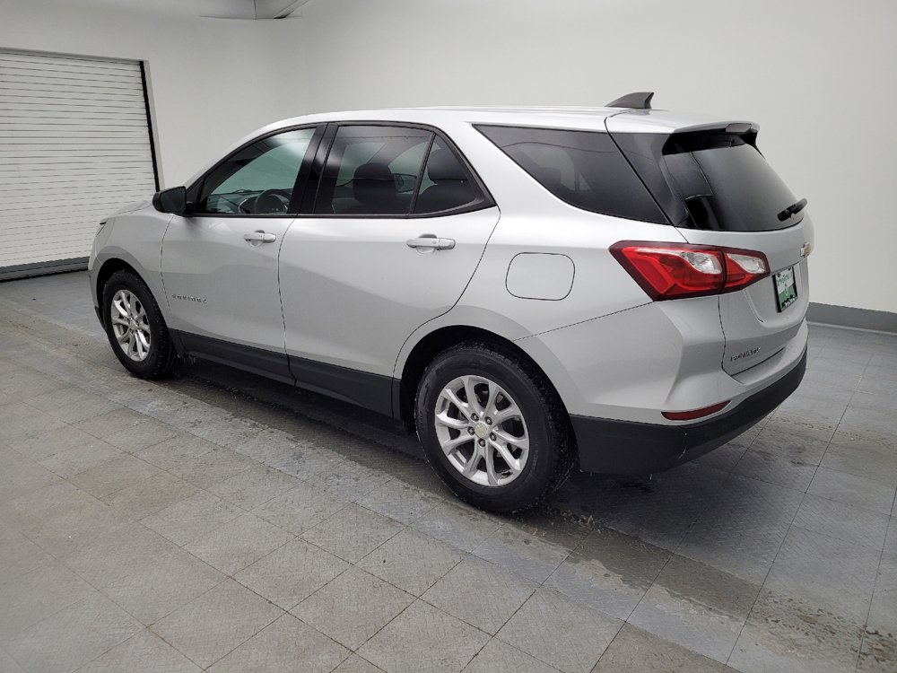 Used 2019 Chevrolet Equinox LS w/ LS Convenience Package image 3