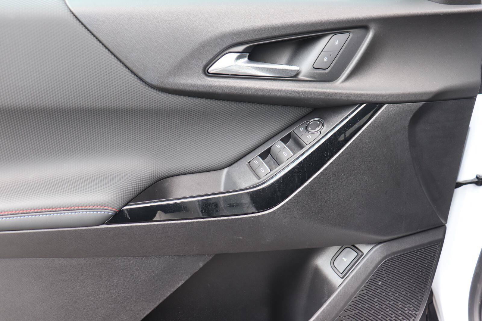 Used 2025 Chevrolet Equinox RS FWD image 20