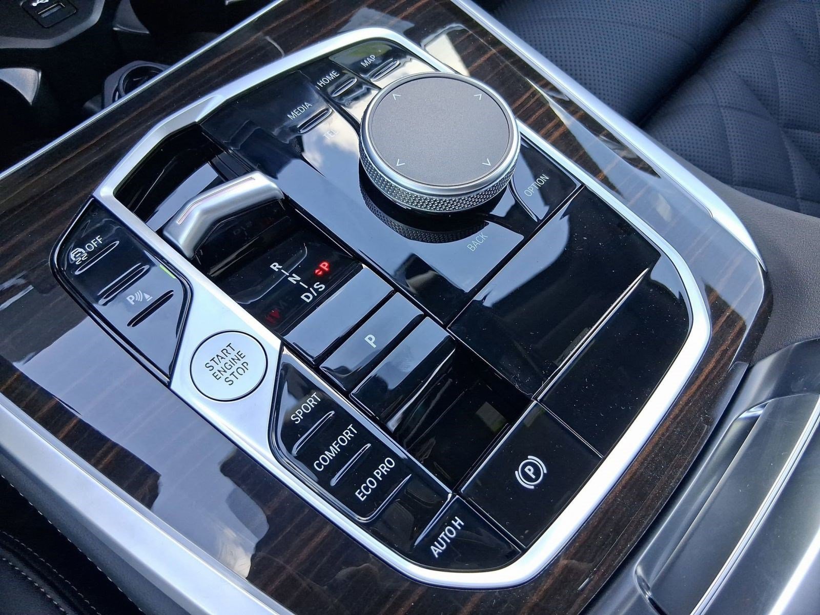 Used 2026 BMW X5 sDrive40i w/ Climate Comfort Package RWD image 18