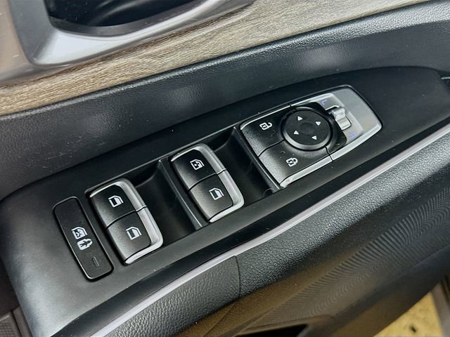 Used 2023 Kia Sorento X-Line EX image 16